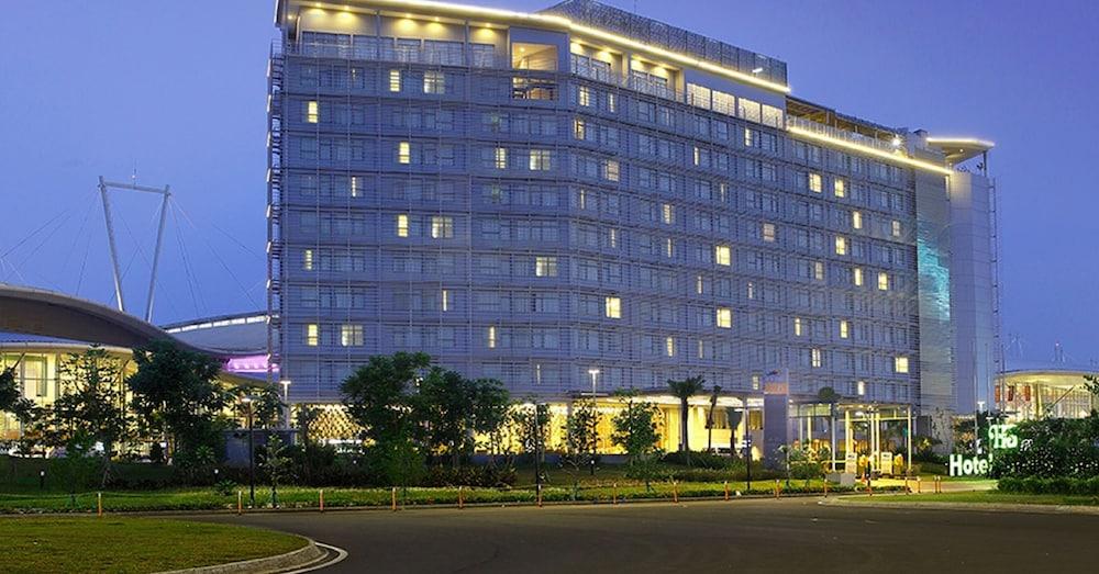 Hotel Santika Premiere Ice - Bsd City Серпонґ Екстер'єр фото